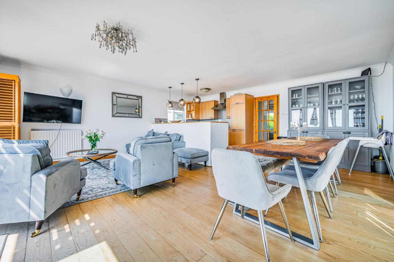 Pebble Paradise Beachfront Family Getaway Pevensey Extérieur photo