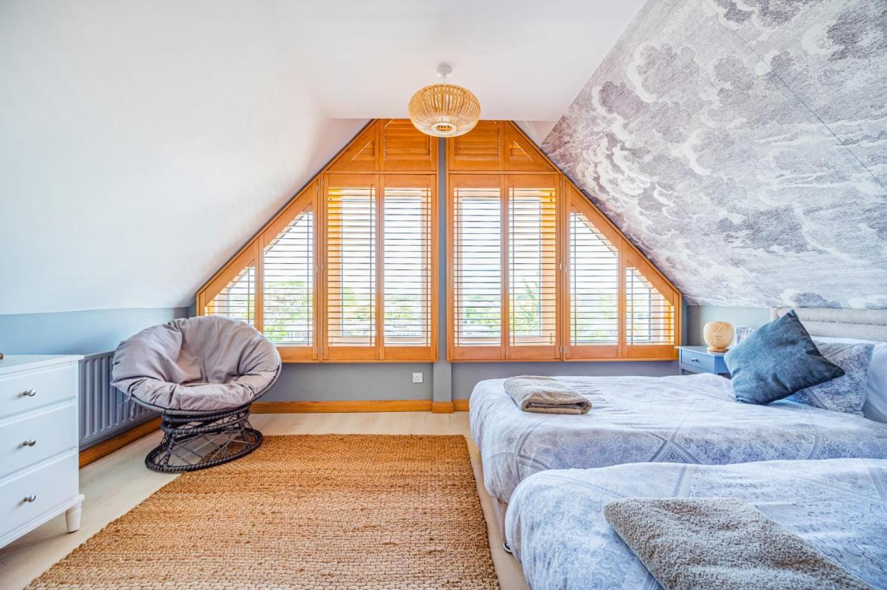 Pebble Paradise Beachfront Family Getaway Pevensey Extérieur photo