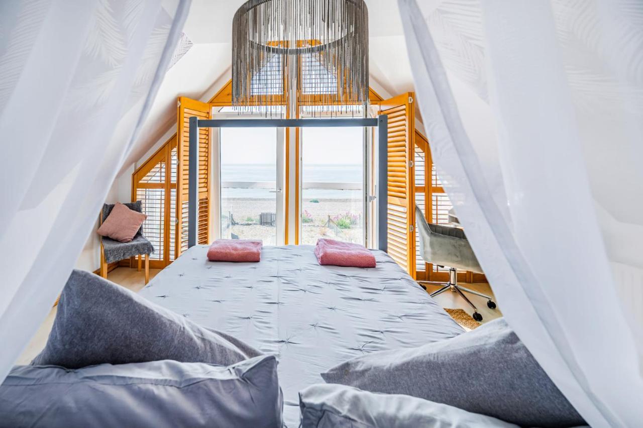 Pebble Paradise Beachfront Family Getaway Pevensey Extérieur photo