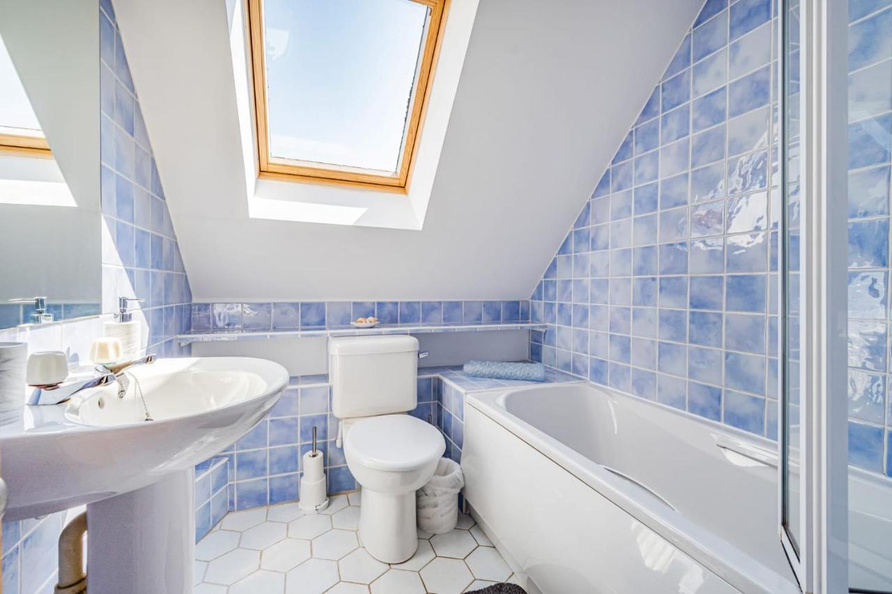 Pebble Paradise Beachfront Family Getaway Pevensey Extérieur photo